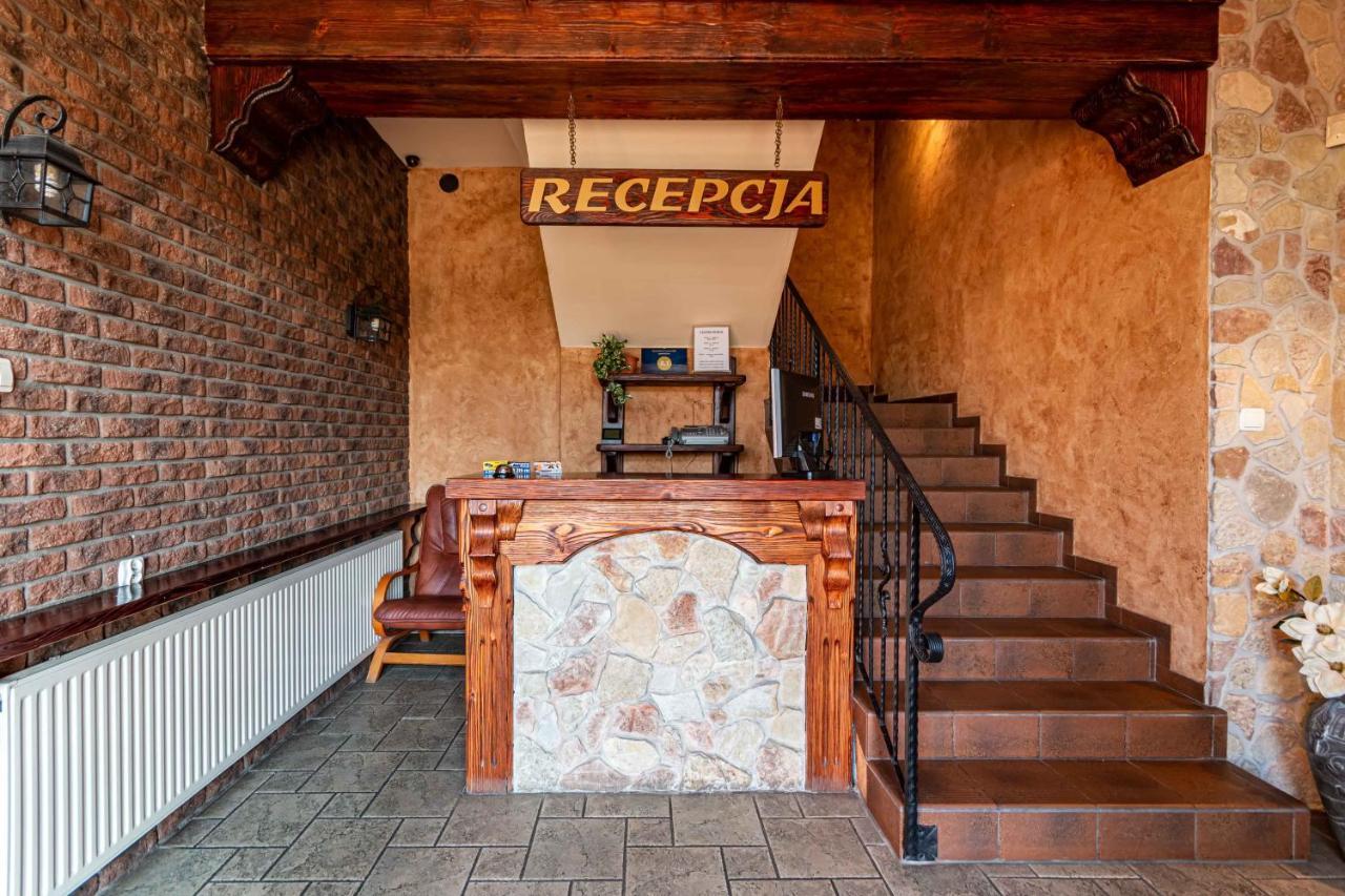 Zajazd Bachus Dąbrowa Górnicza Exterior foto